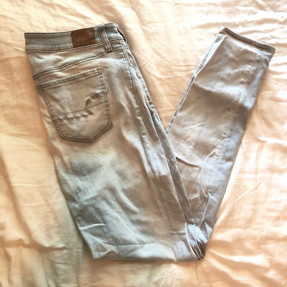 American Eagle Light Wash Super Stretch Jegging